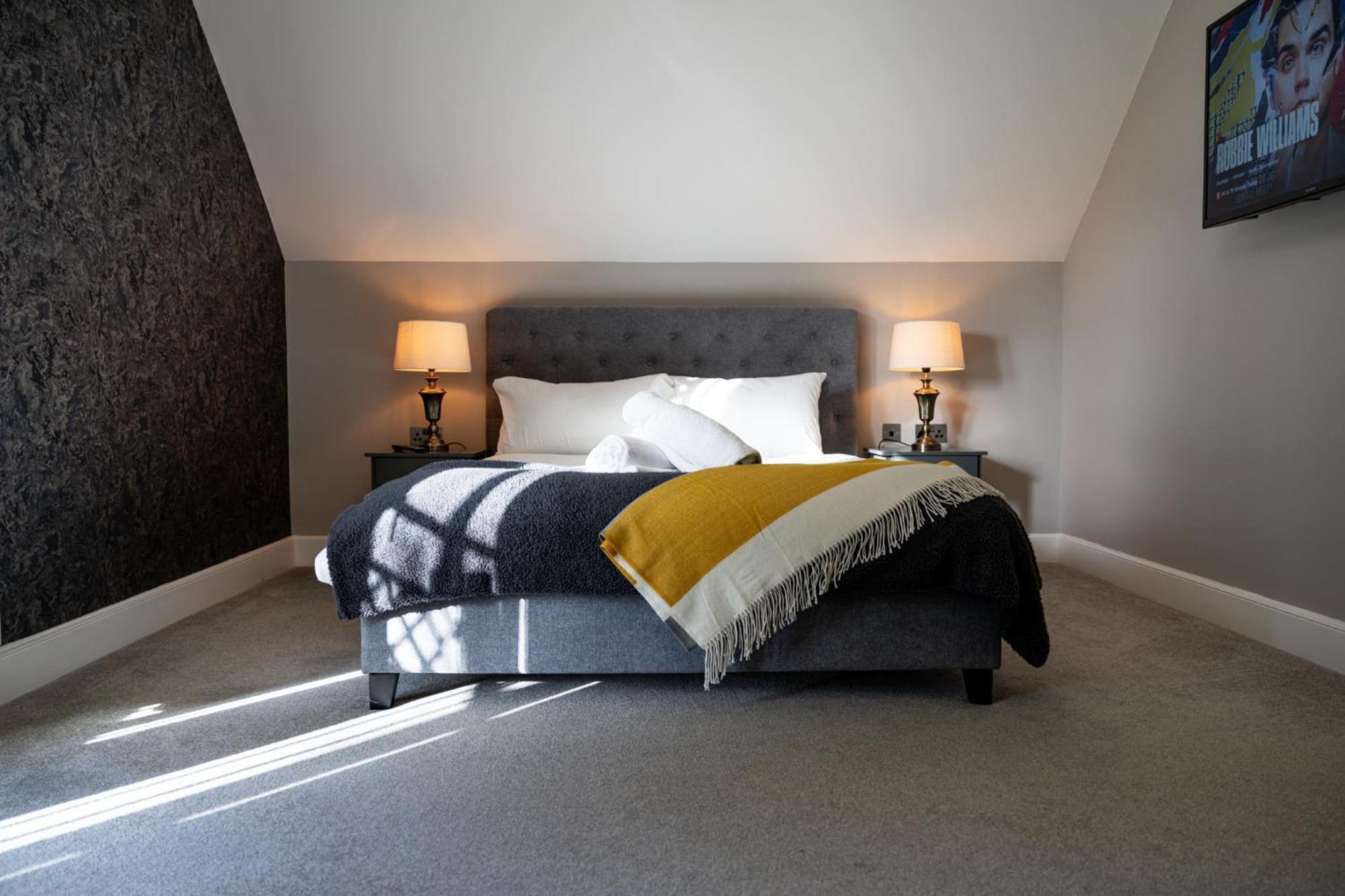 Escape Ordinary At Lough Erne Golf Village Enniskillen Esterno foto